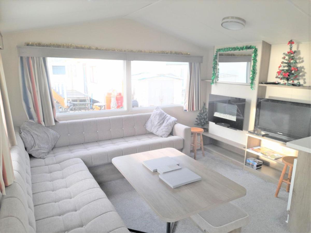 3 Bedroom Modern Caravan Sleeps Up To 8 ميلوم المظهر الخارجي الصورة